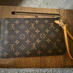 LV Monogram Neverfull Pouch